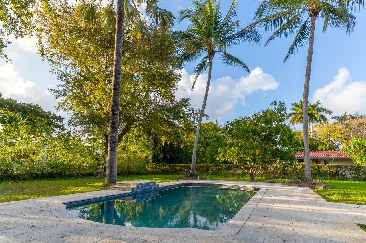 New Rental Opportunity in North Pinecrest