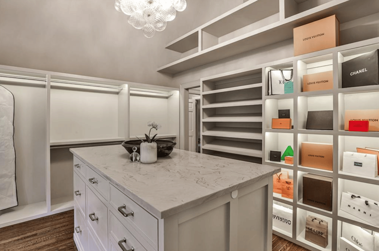 3990 Paces Ferry Road NW