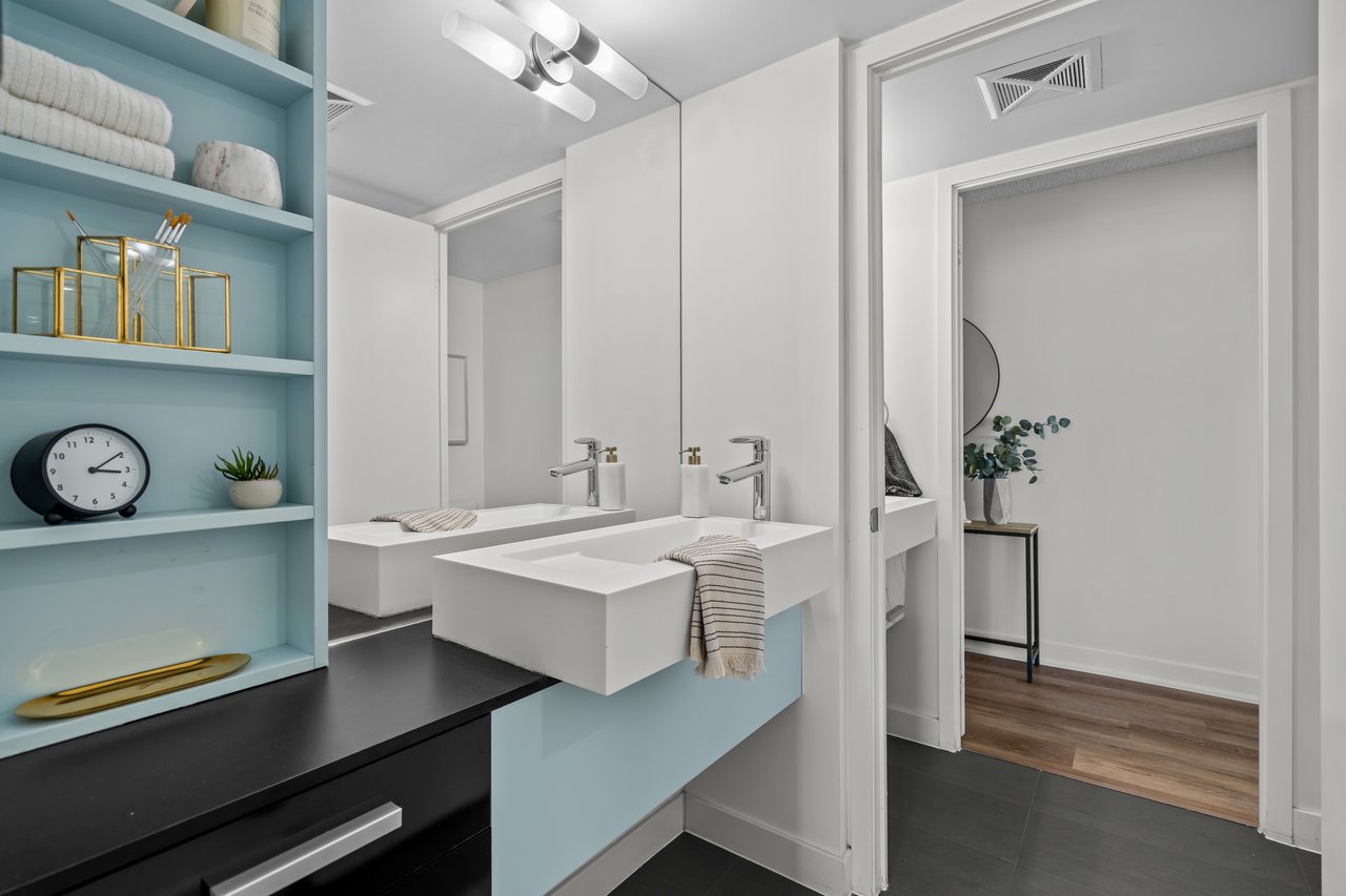 38 Dan Leckie Way 1208