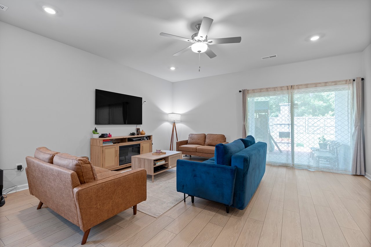 Four Bedrooms, Outdoor Fireplace, Great Location!