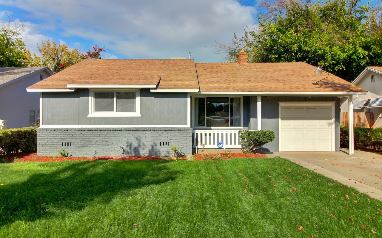 Just Listed: 4109 41st Ave