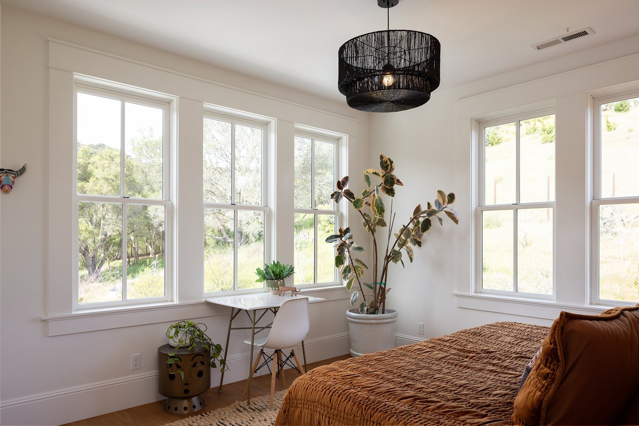 Honey Hill - 365 Race Horse Ln