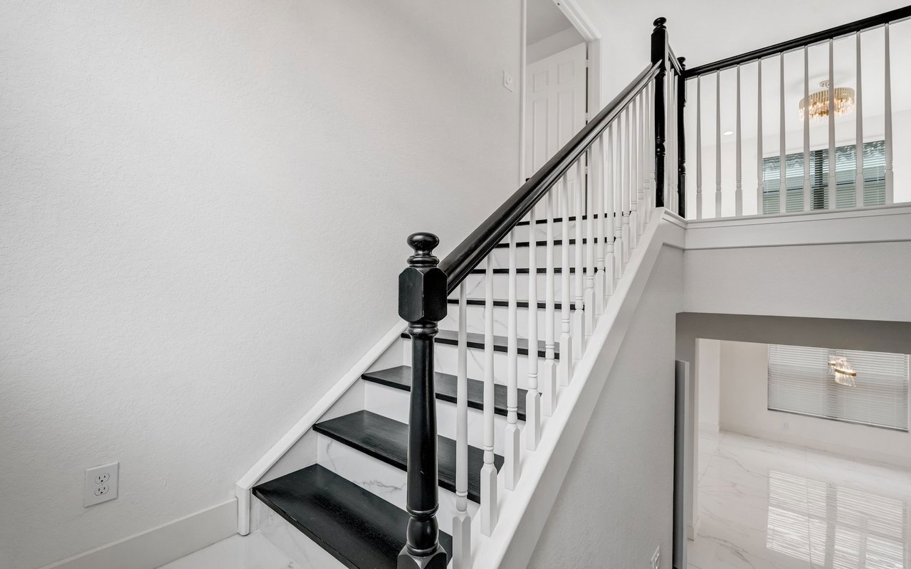 11604 Meadowrun Cir