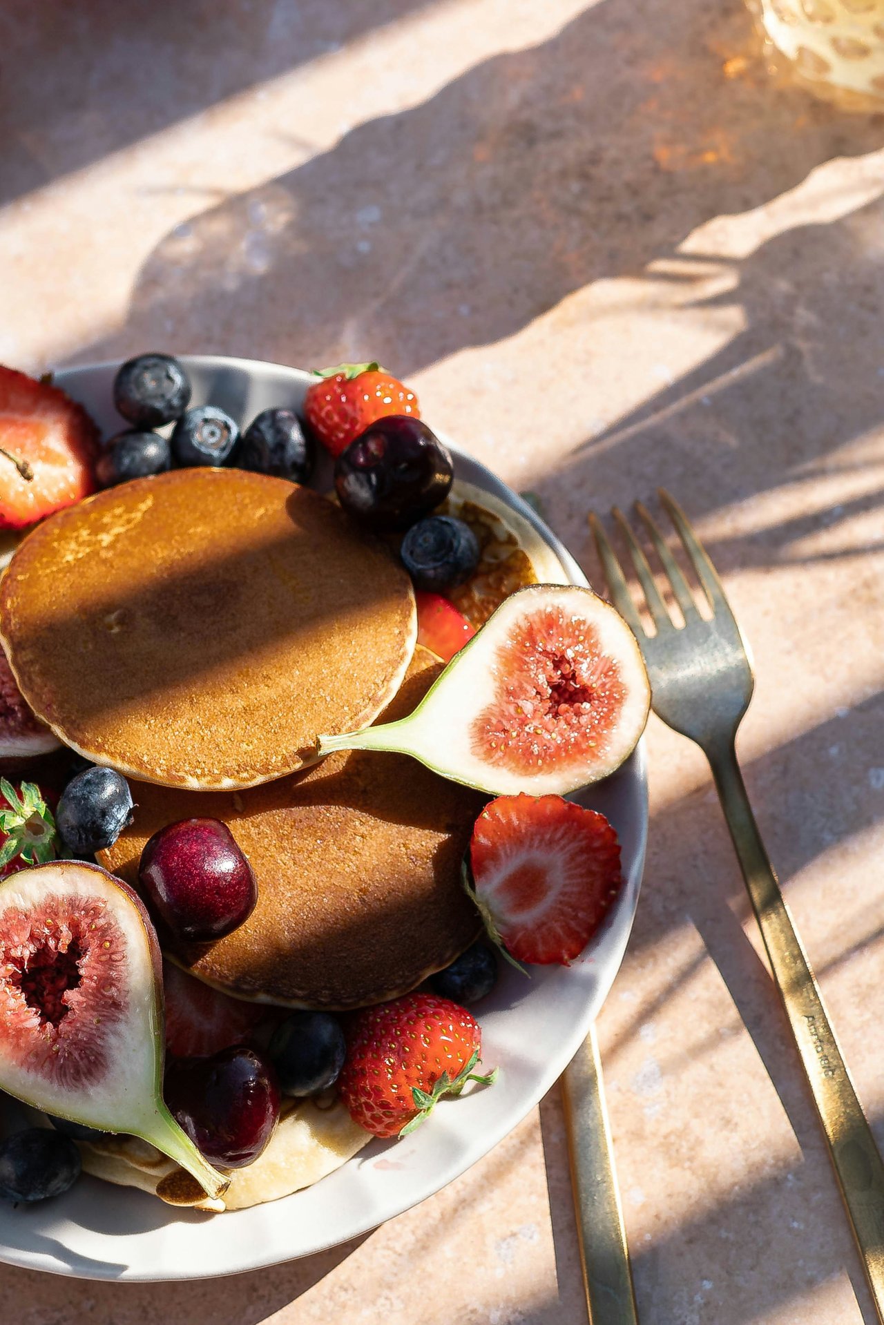 It’s Not a Pyramid Scheme, It’s a Skyline: Tales from the Real Estate Brunch Table