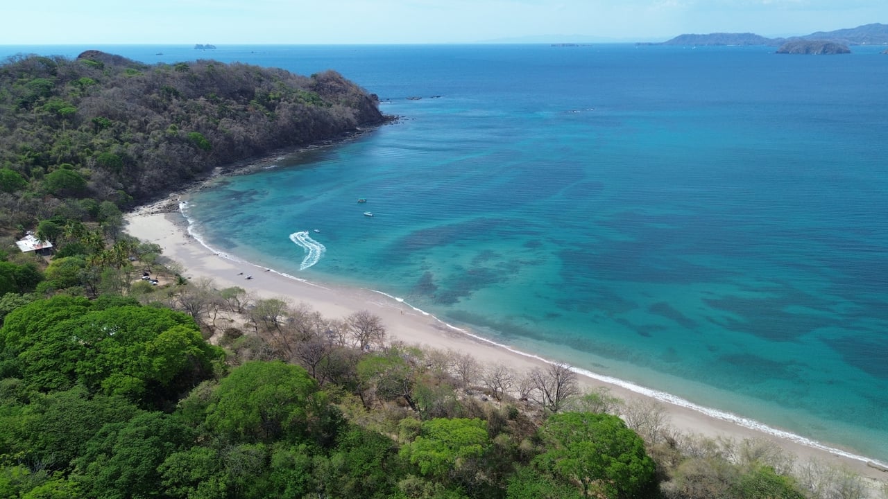 Casa Rosada Lomas de Conchal - Playa Puerto Viejo
