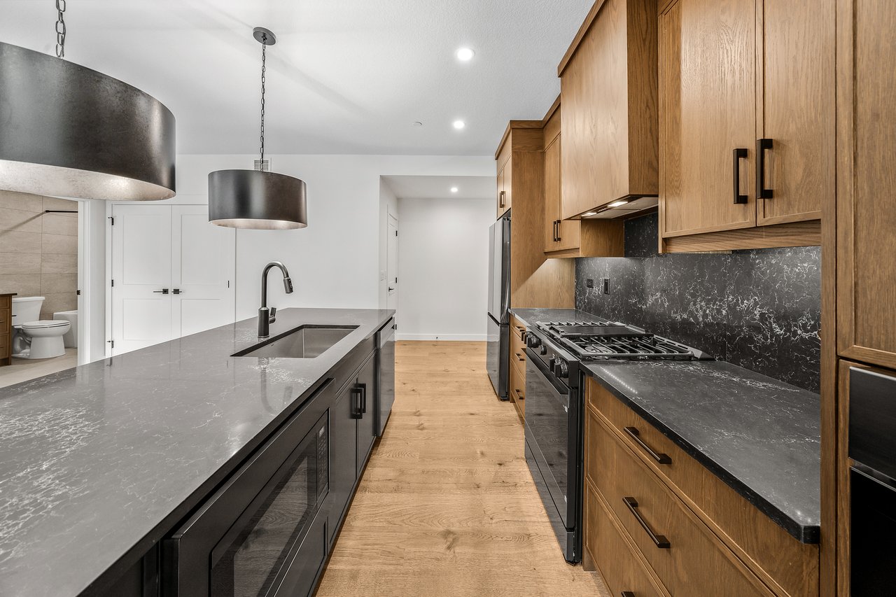 204 - 10 Cascade Ridge