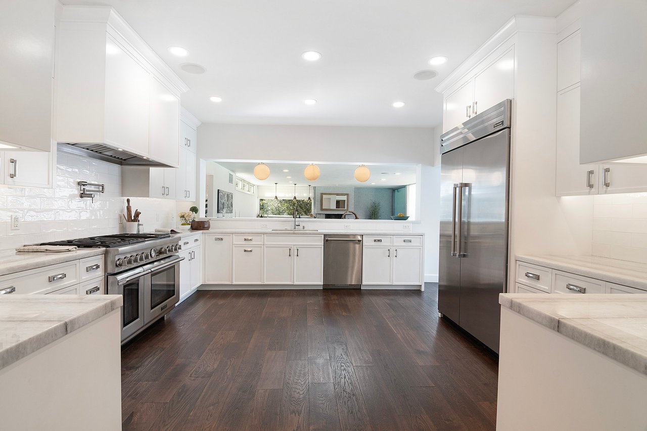 501 N Cahuenga Blvd.