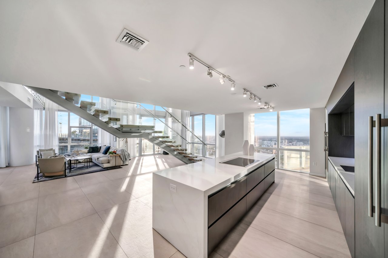 Paramount Miami Worldcenter