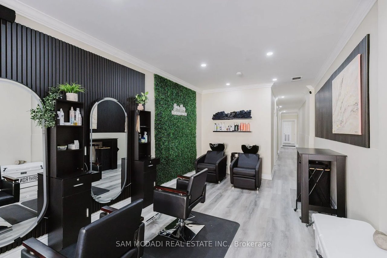 Single Office - 728 Main St E