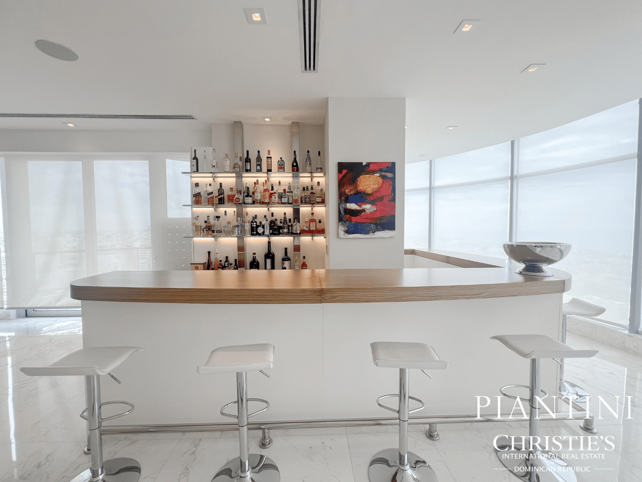 O’Keeffe Luxury Condo
