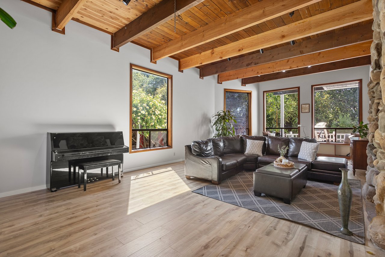 14275 Saratoga Ave, Saratoga