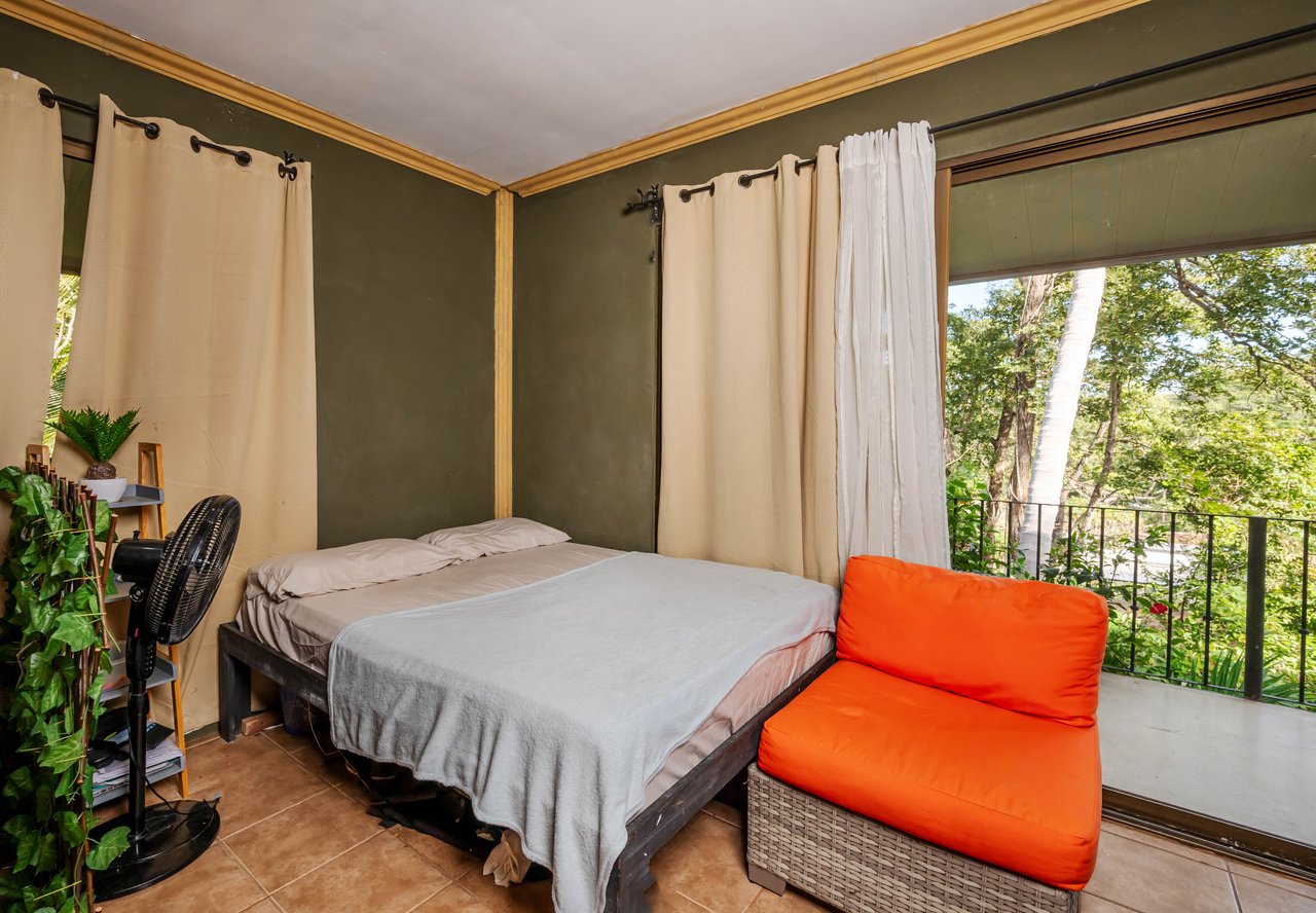 Cornett Retreat | Multi-Unit Colonial Compound 10 Mins to Playa Grande