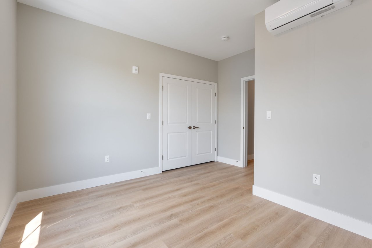 298 Main Street, 3E