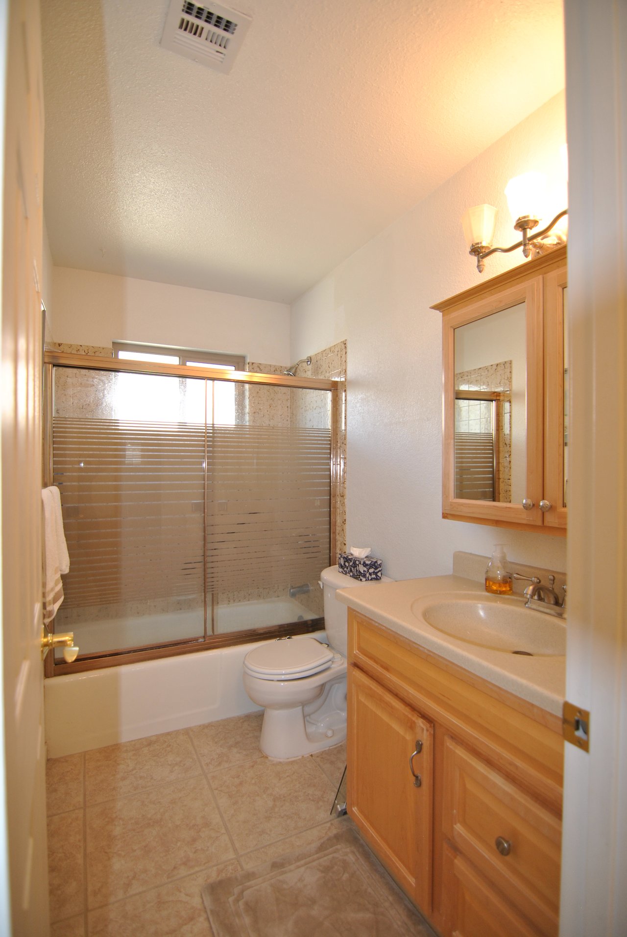 1666 Topaz Dr 