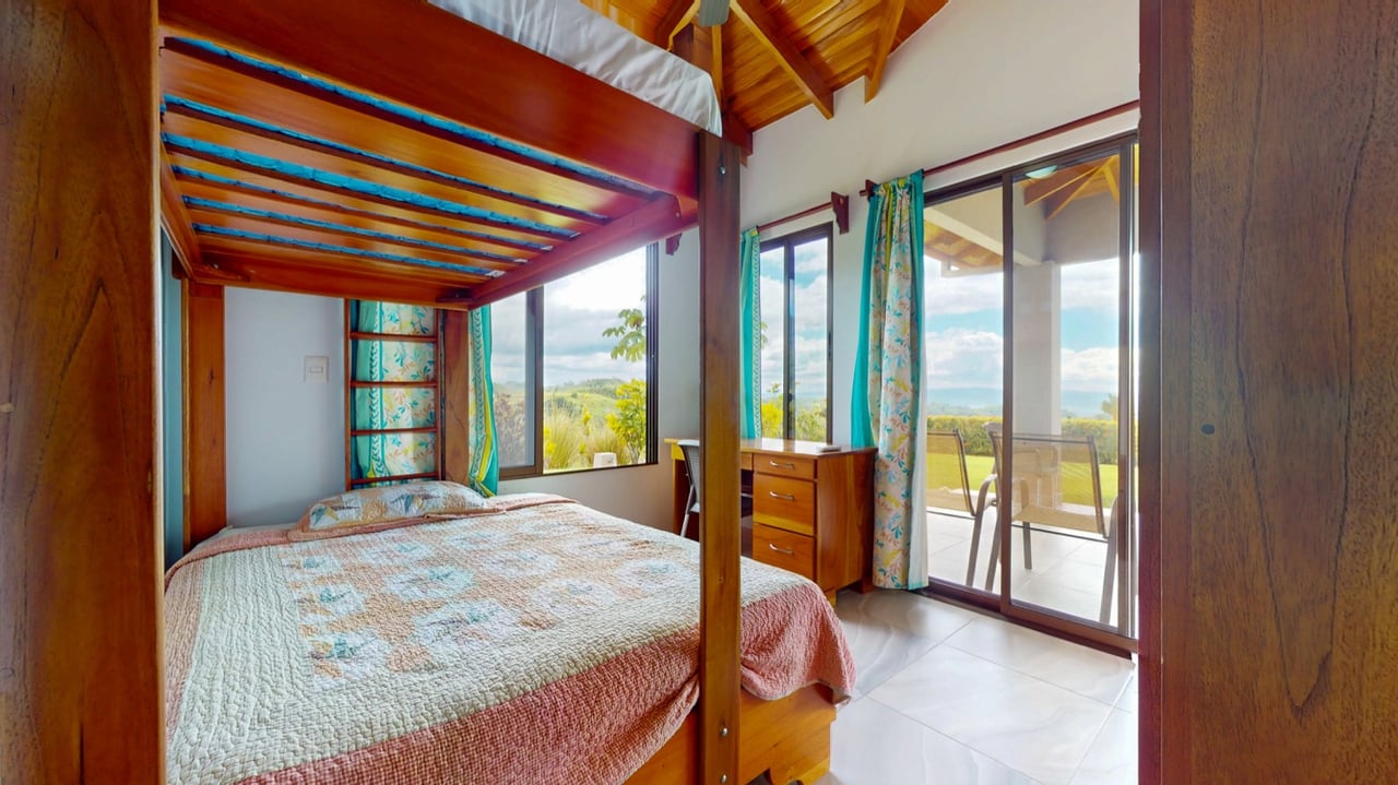 Casa Jean, Window of the Soul 