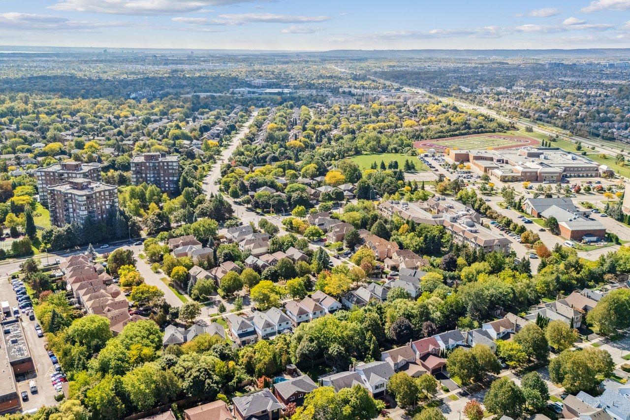 Updated Link Home on Ravine Lot