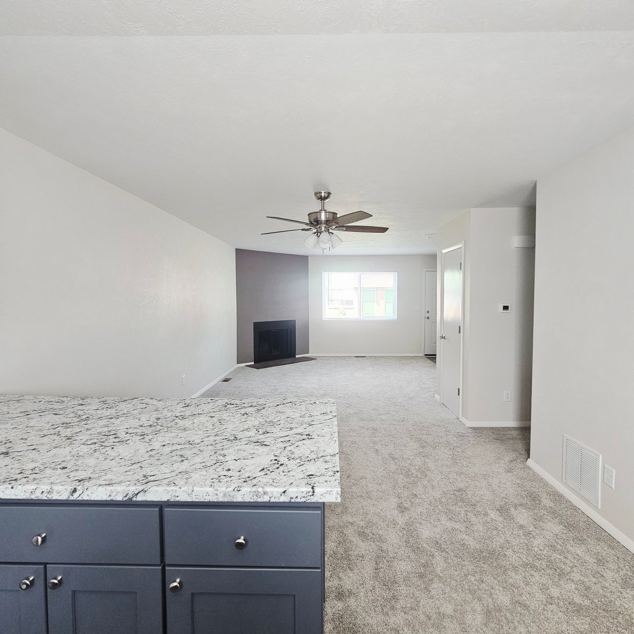 2 Bed 1.5 Bath Townhome Lakewood