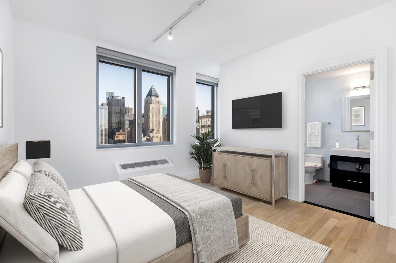 554 West 54th Street, Apt 25-W