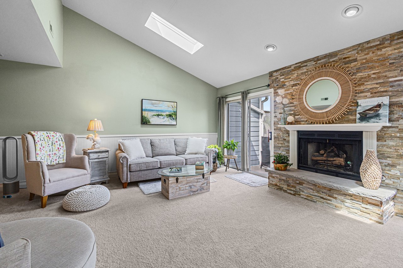 355 Havenwood Dr. Unit 8 Lake Geneva