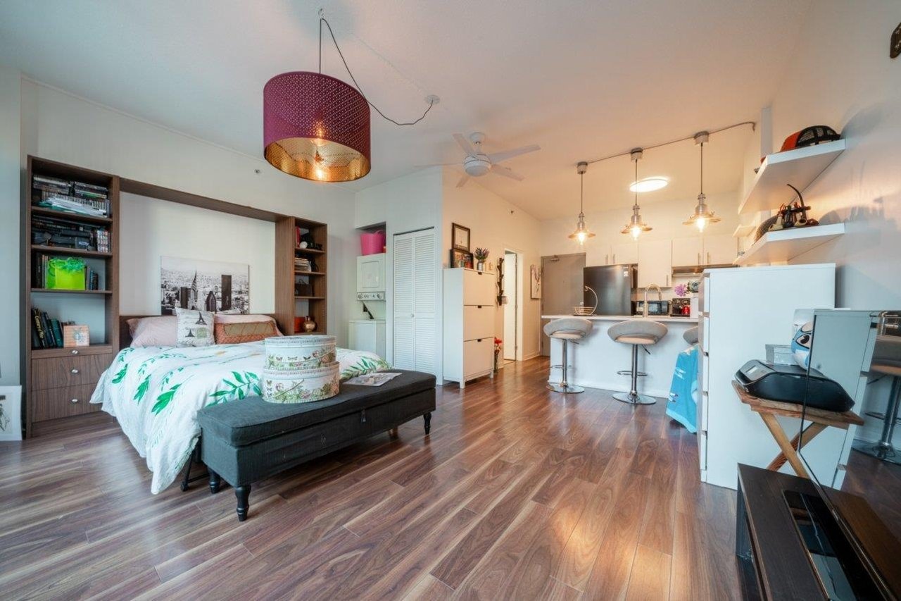 309-22 E Cordova St