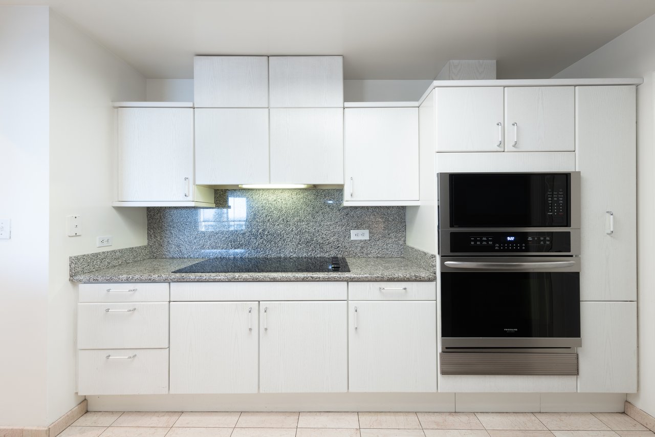 10724 Wilshire Blvd #513