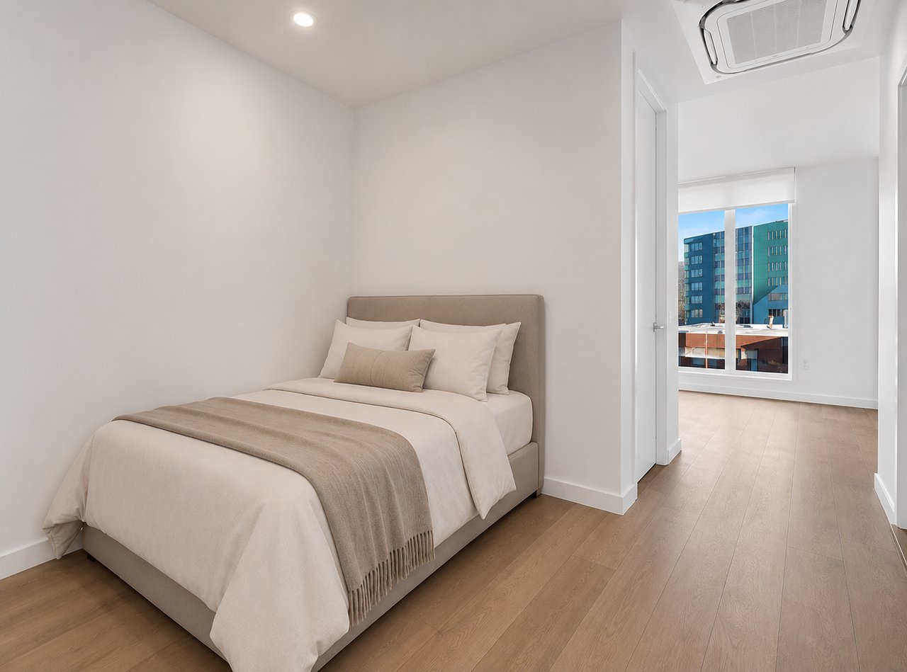 29-17 40th Avenue, 708