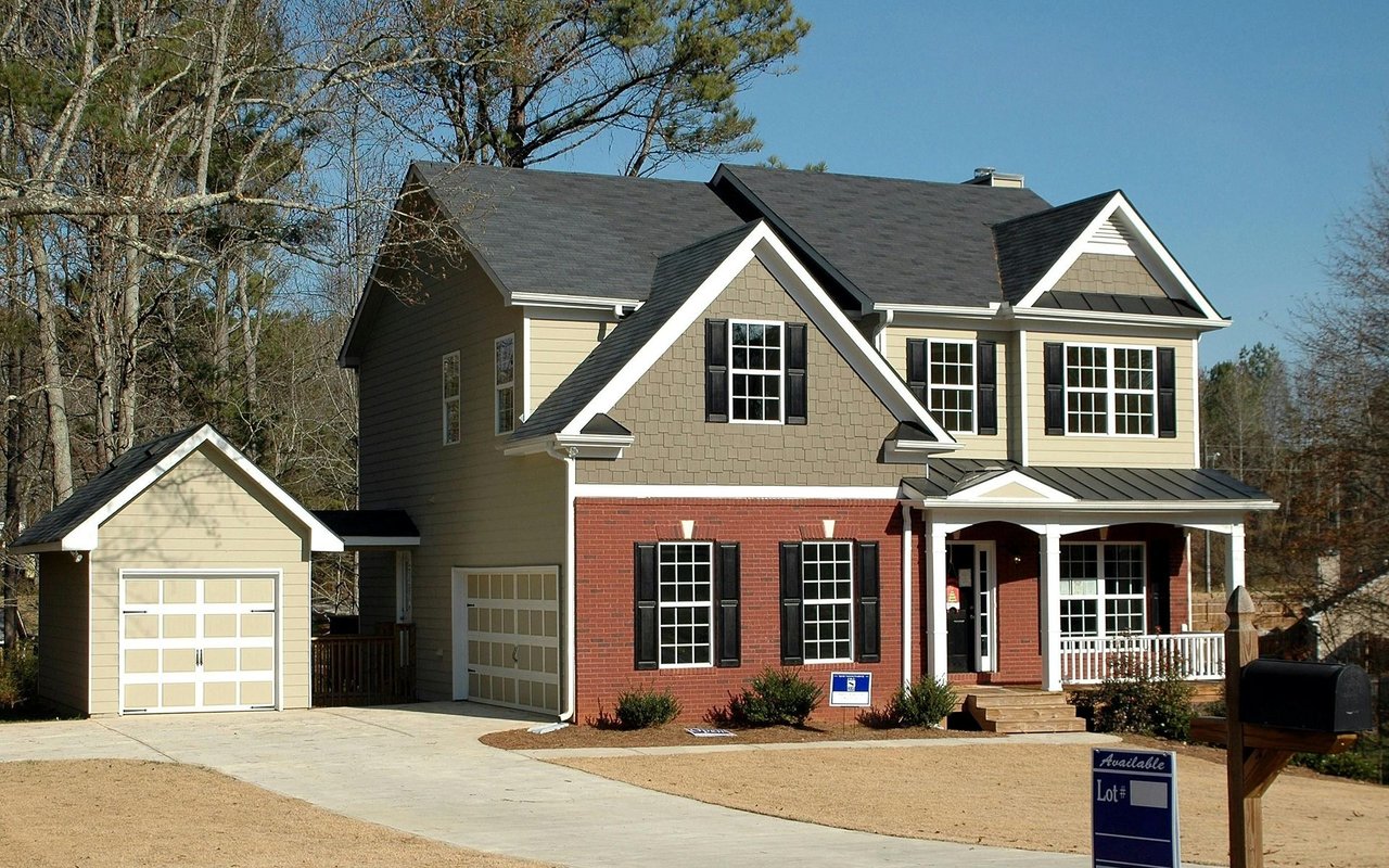 Your Home Has Been on the Market for Weeks. Here's What to Do Next.