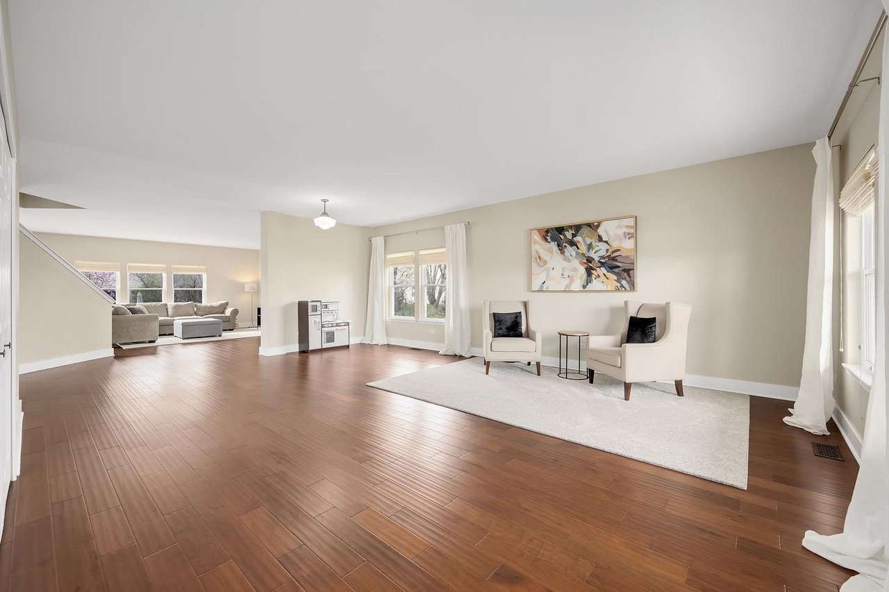 1234 Blackberry Creek Dr, Elburn IL – Updated Home with Space, Style, and a Prime Location