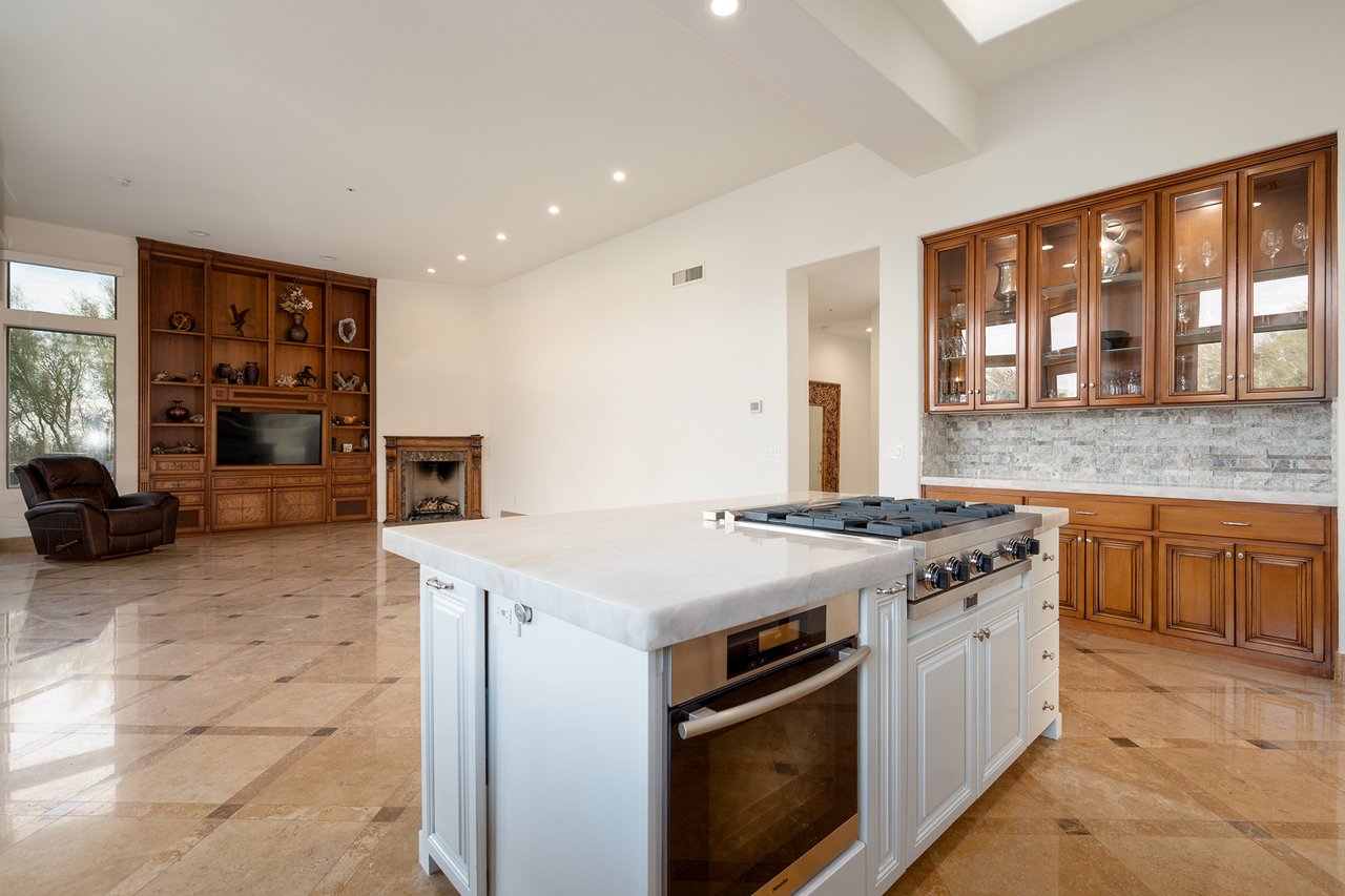 10040 E Happy Valley Road, 465, Scottsdale Unit: 465