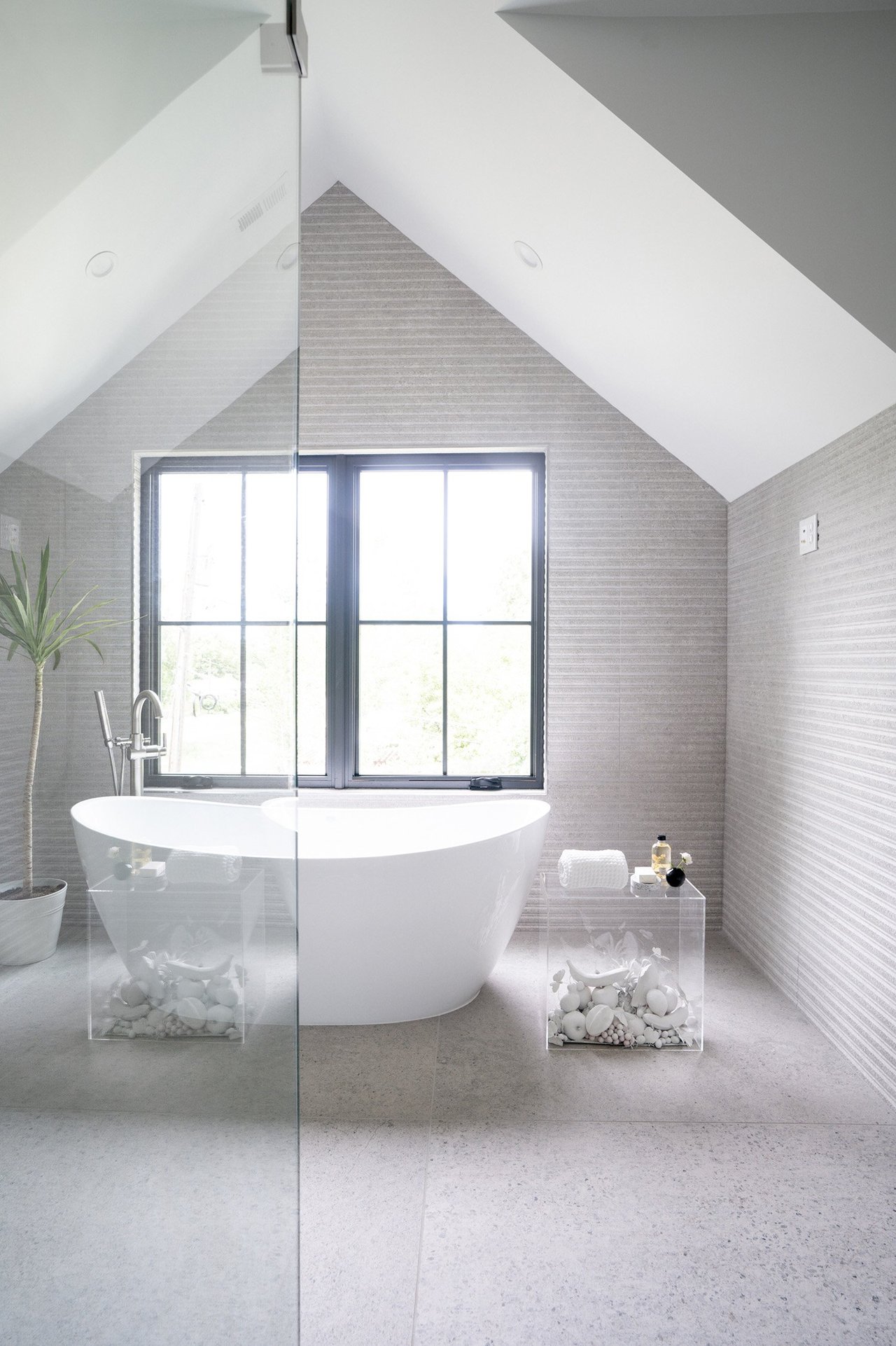  2565 S JACKSON STREET 