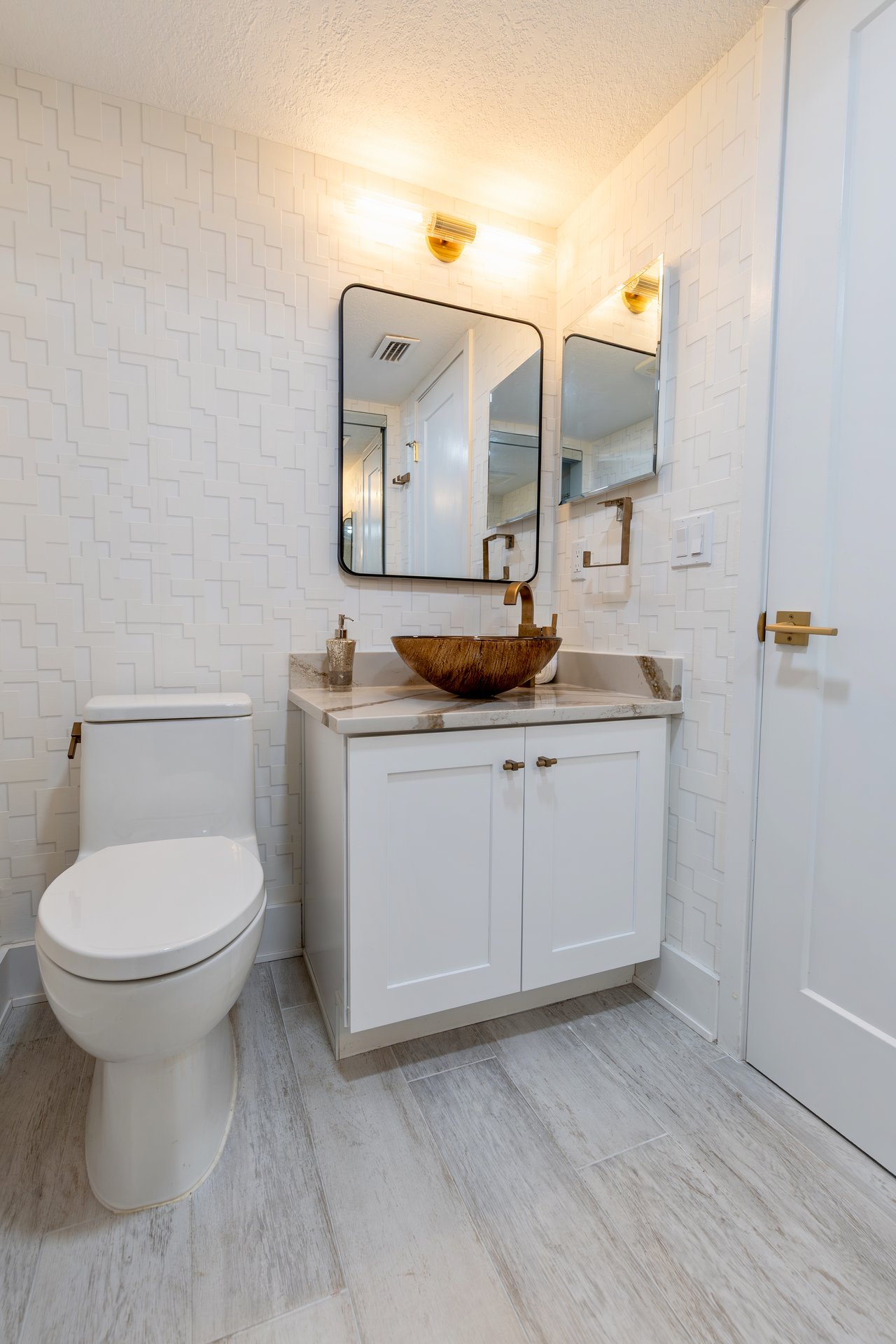 Oceanfront Furnished Condo in New Smyrna Beach