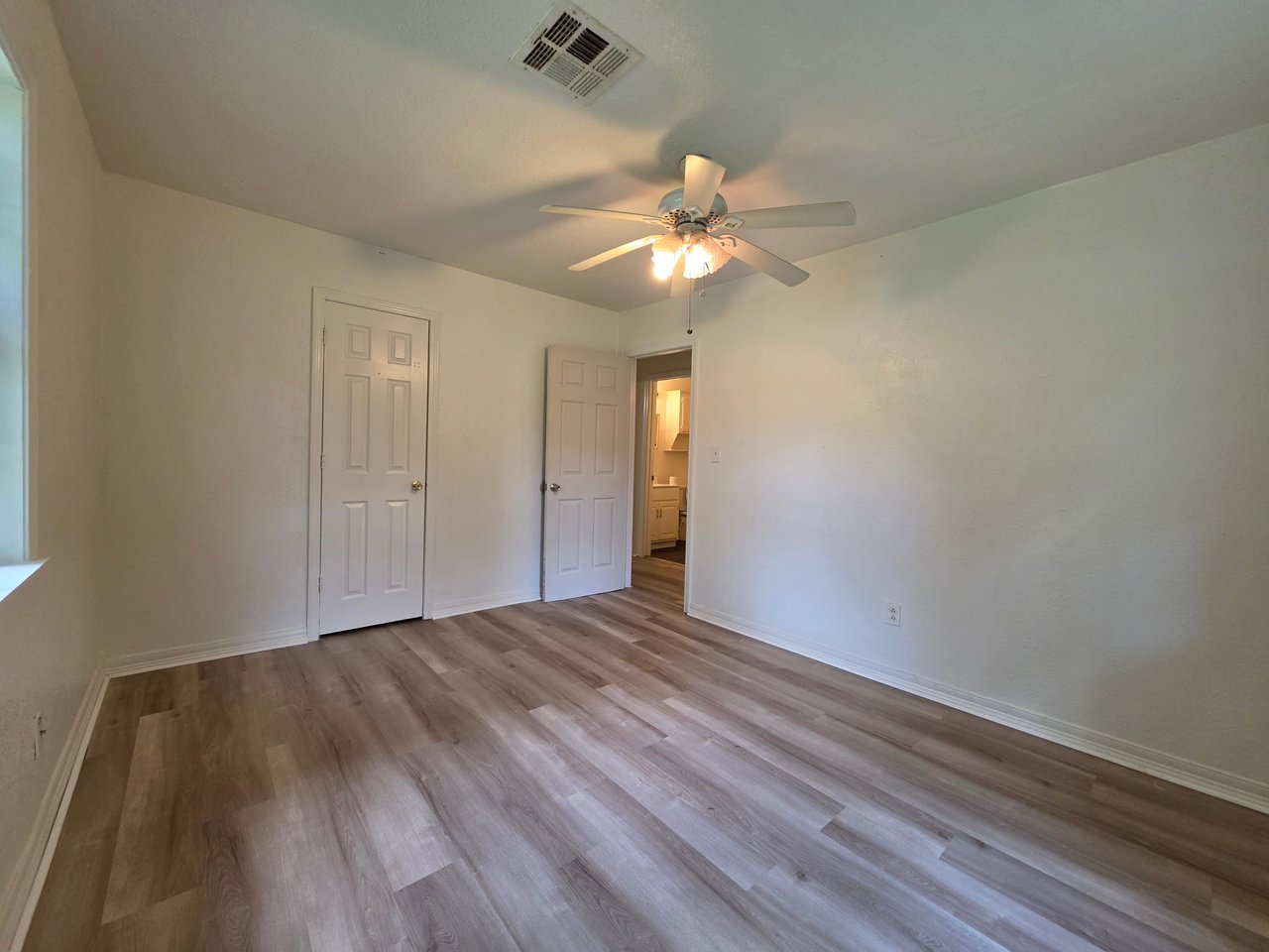 302 East Anna Street