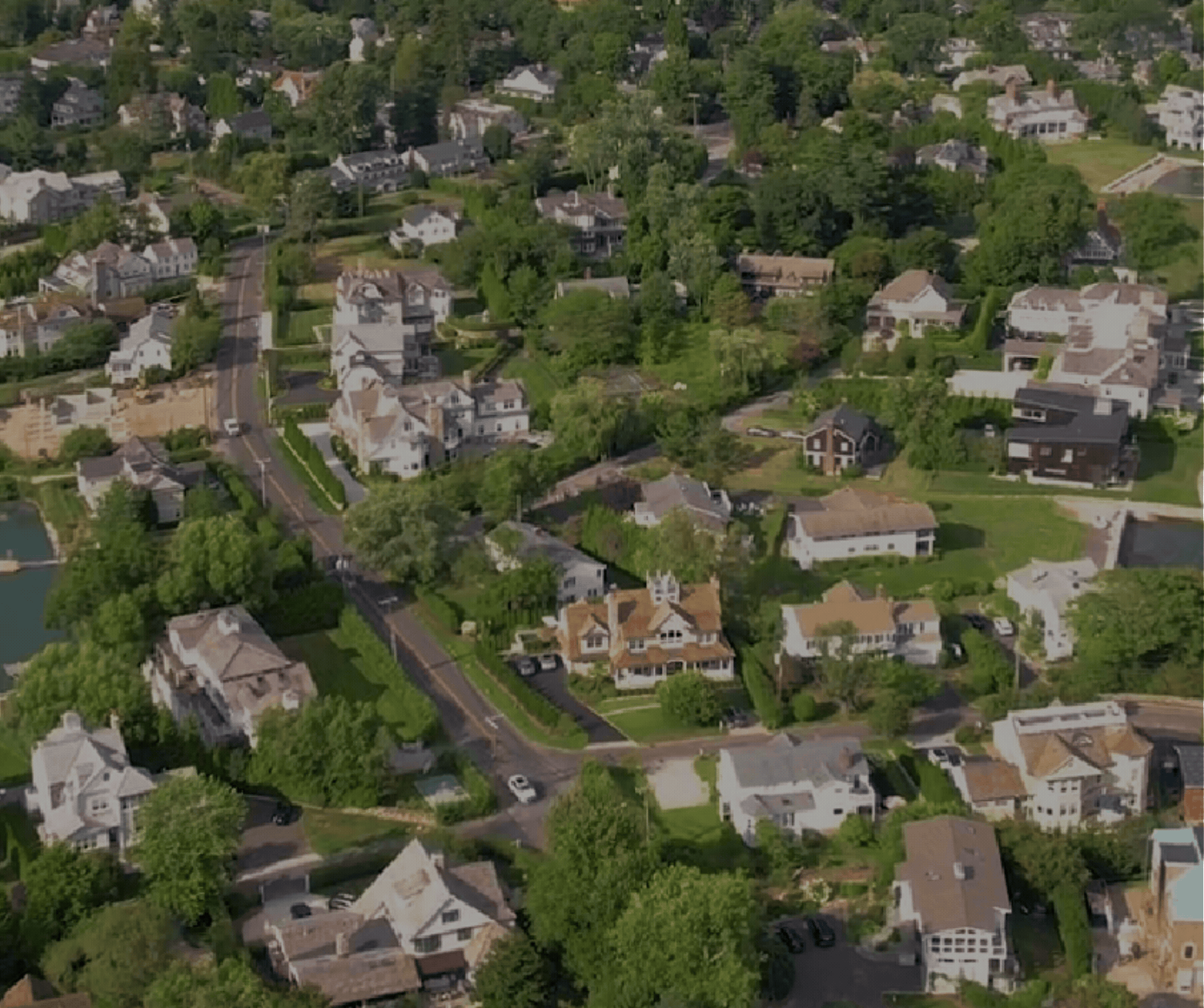 Greenwich CT luxury real estate neighborhood. Greenwich Streets Team guide on how to choose a real estate agent in Greenwich using verified data and closed transaction performance.