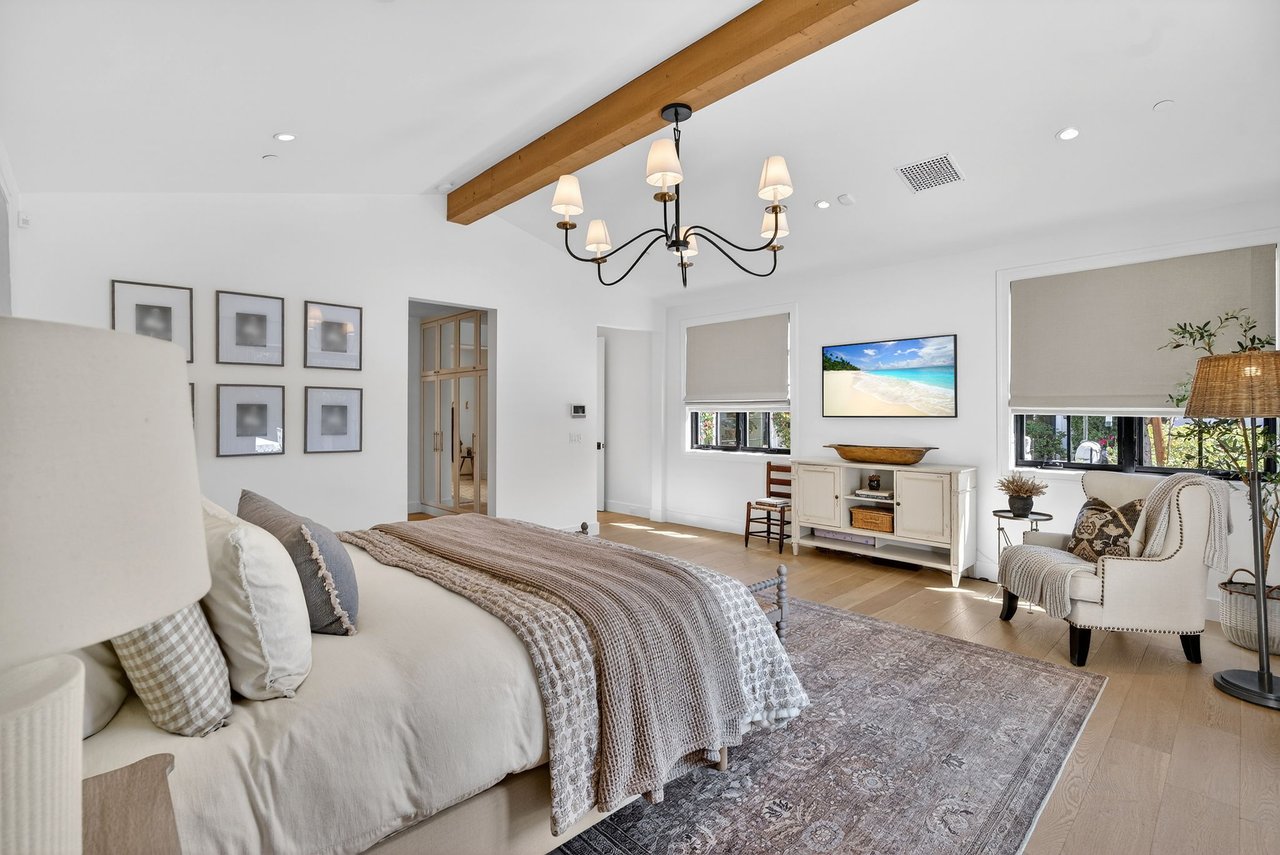 5217 E CALLE REDONDA