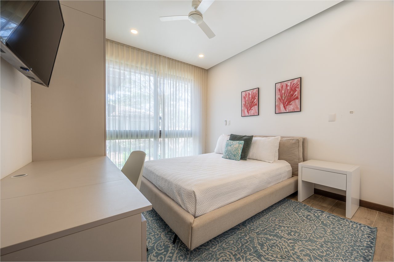 Malinches 27 A/B | Turnkey 6-Bedroom Duplex Investment in Hacienda Pinilla