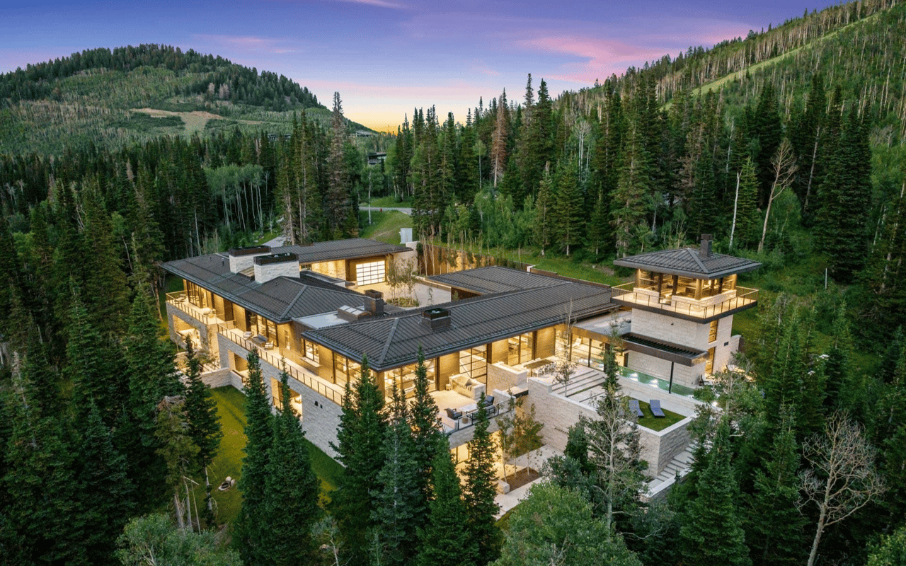 How to Buy a Luxury Home: A Comprehensive Guide for 2024