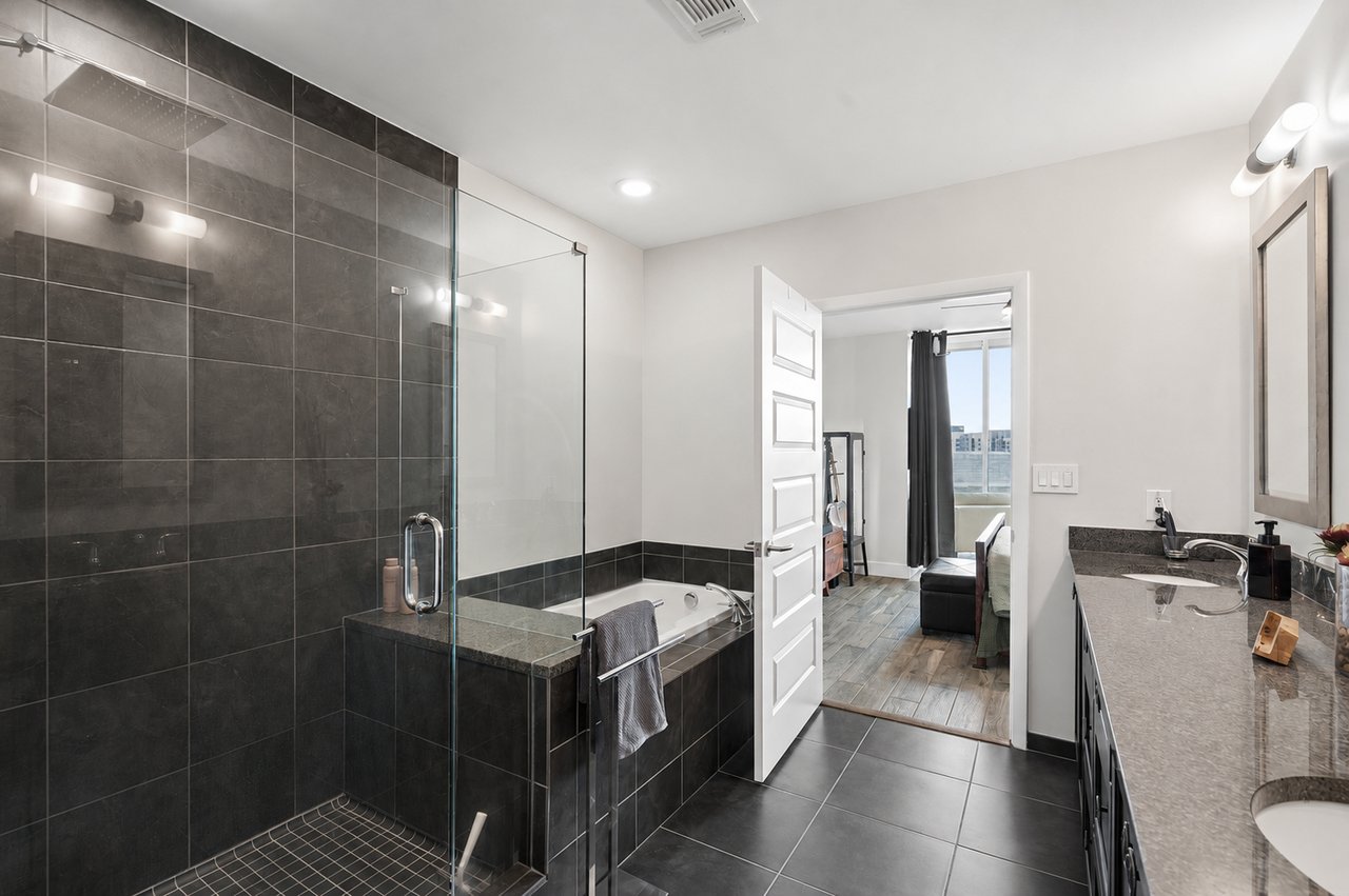 1080 Peachtree Street NE Unit 1711