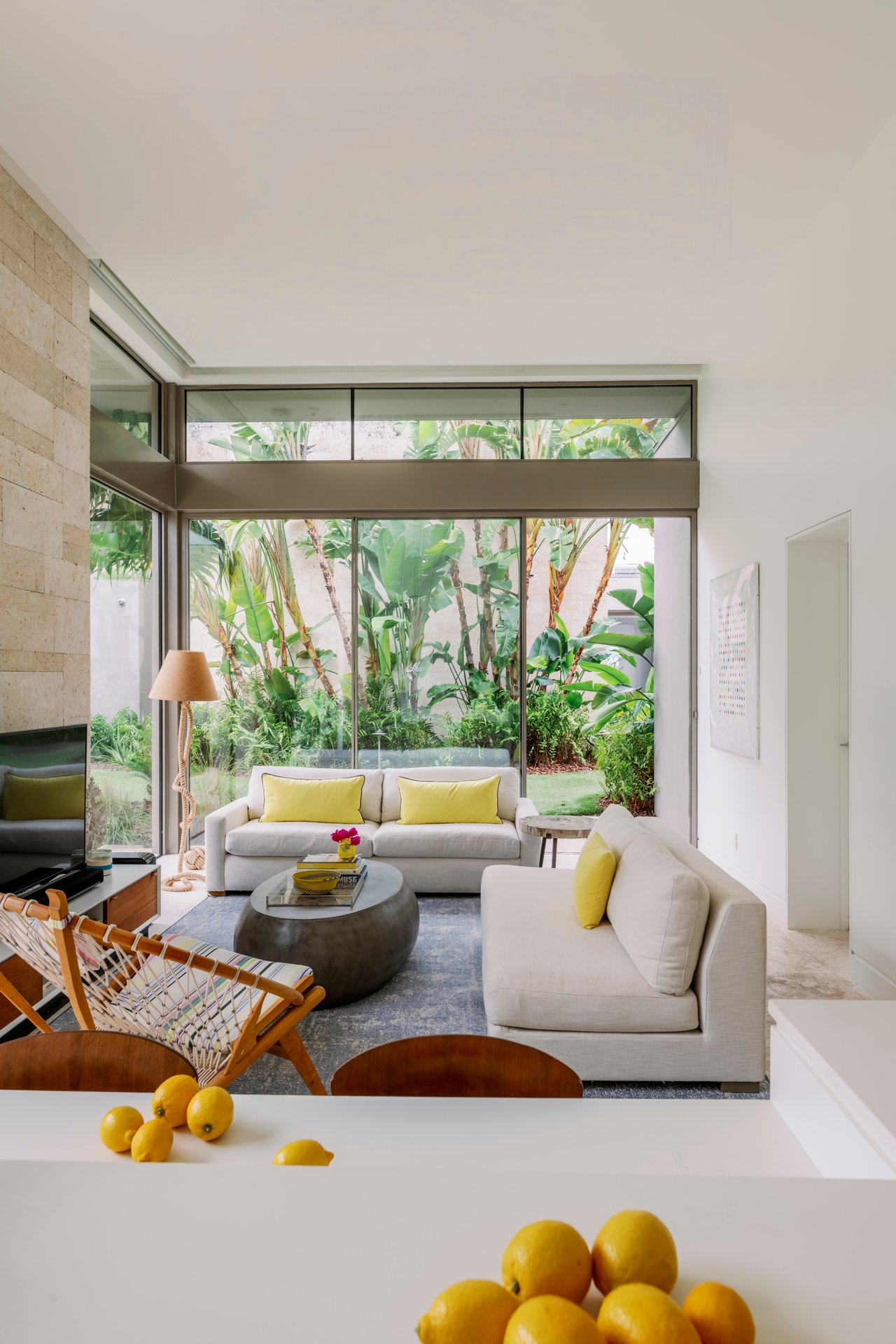 Villa Élan, A Contemporary Masterpiece in The Bahamas