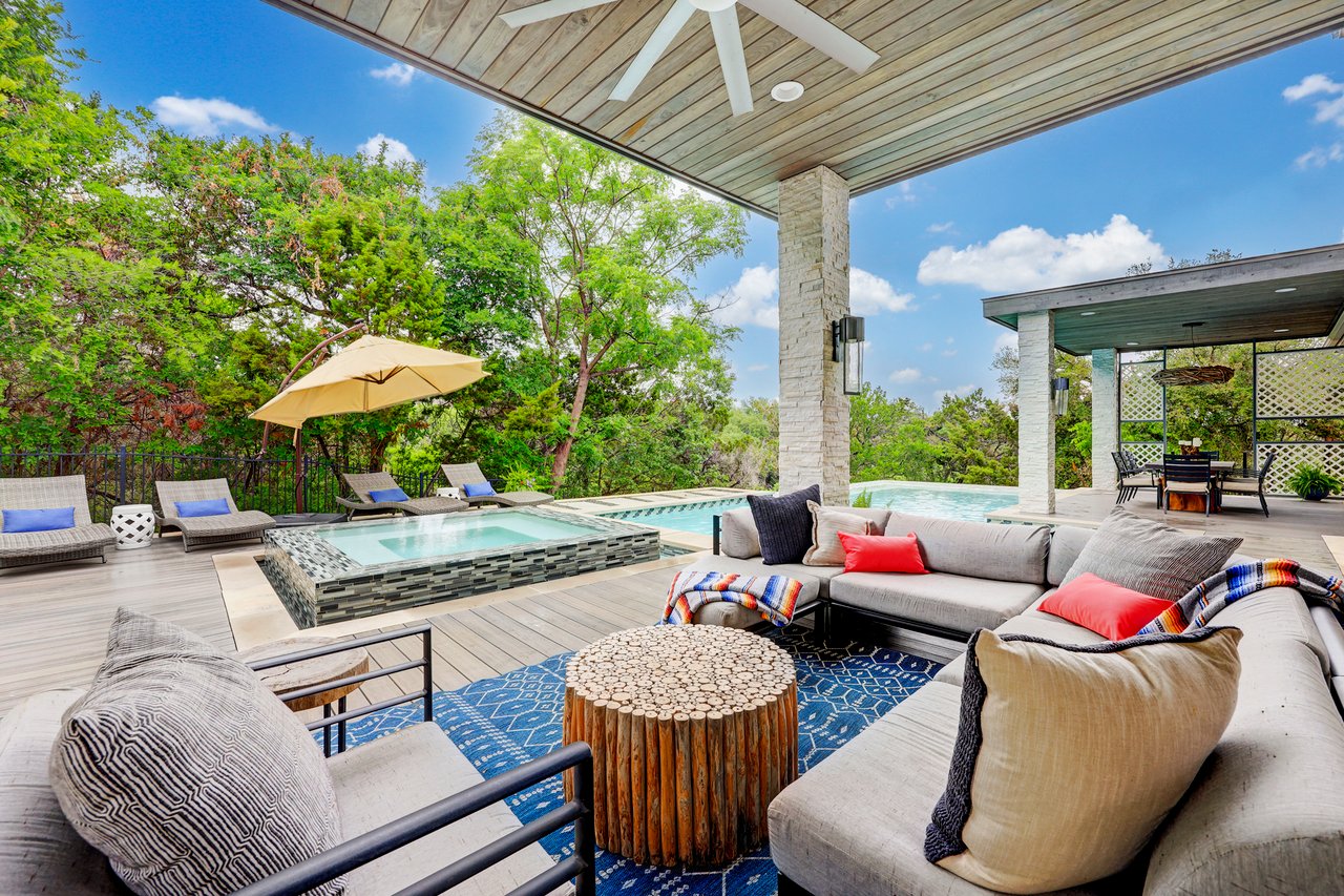 12100 Azure Shores Ct.