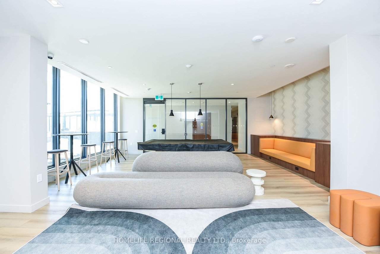 WEST CONDOS PENTHOUSE 