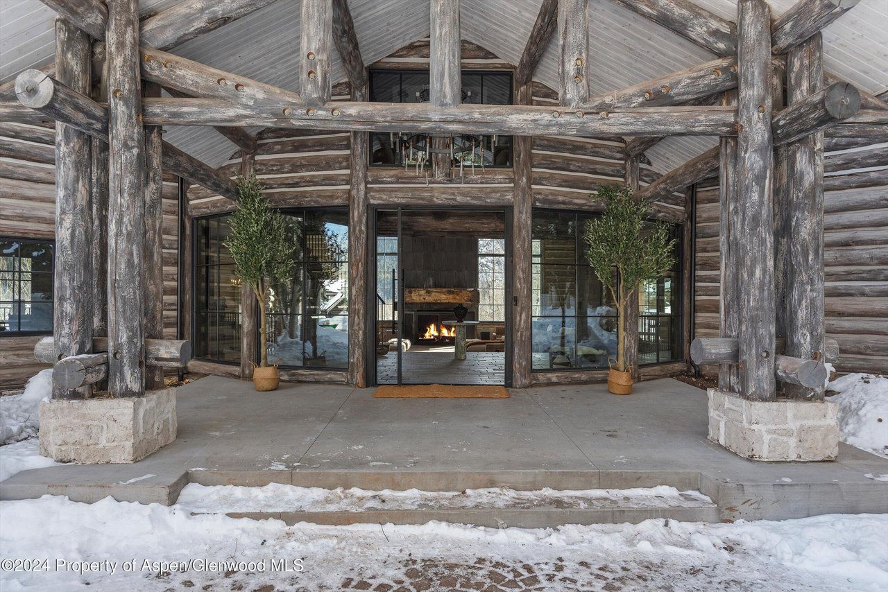 931 N Hayden Road
