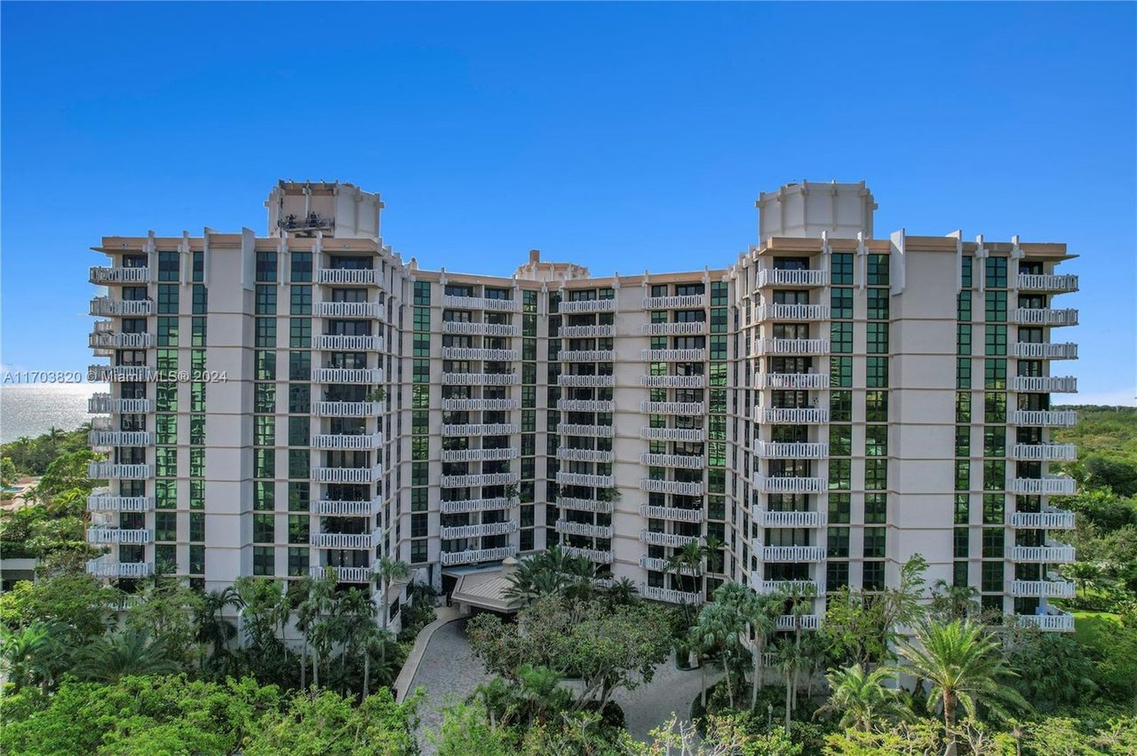 1121 Crandon Blvd, #E803
