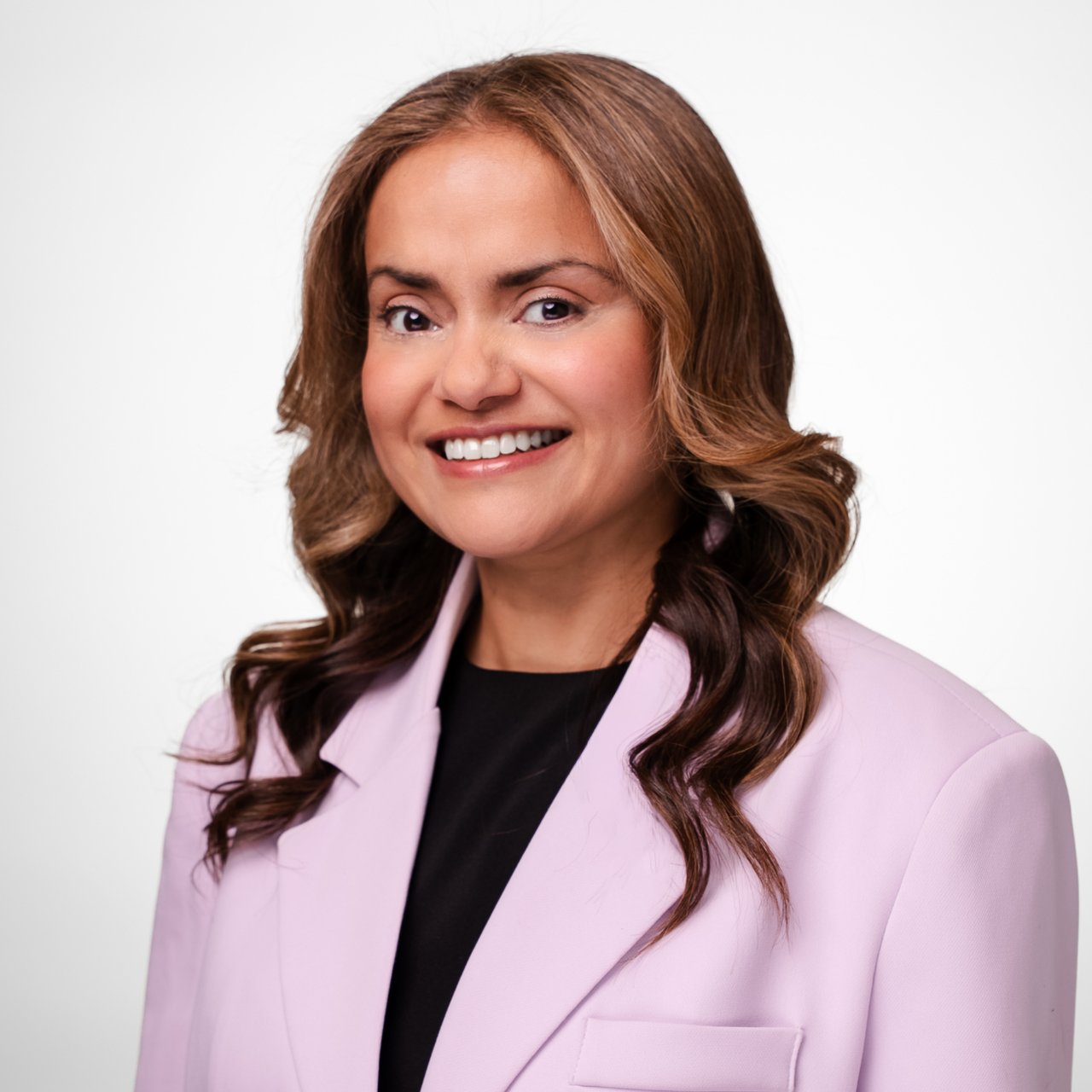 Monika  Anush