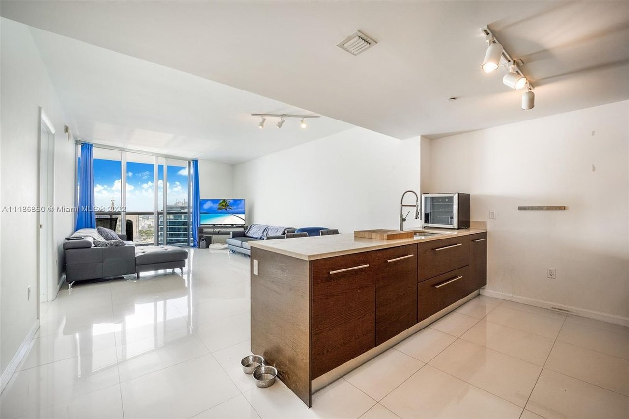 465 Brickell Ave, #5606