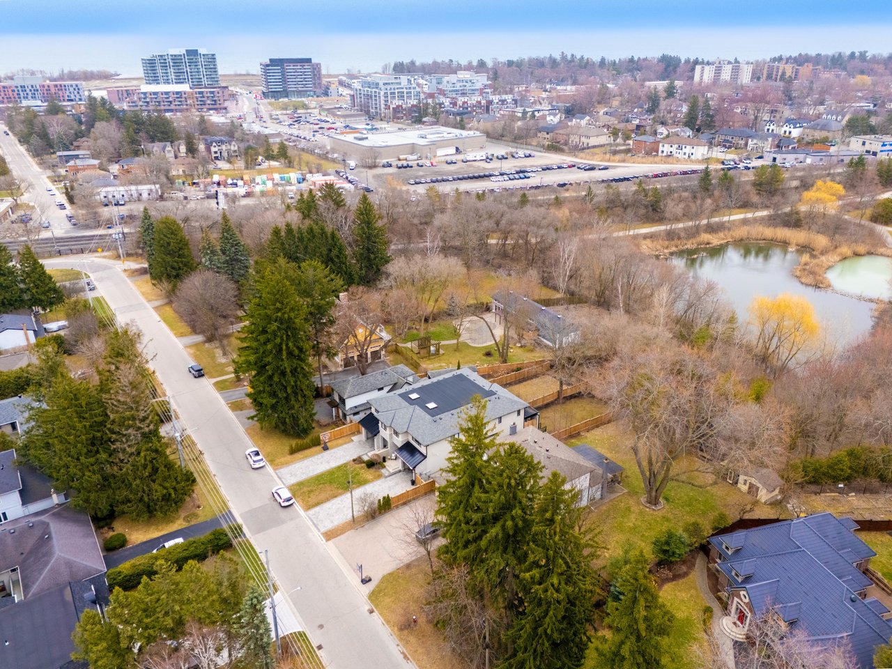 1176 Kane Road