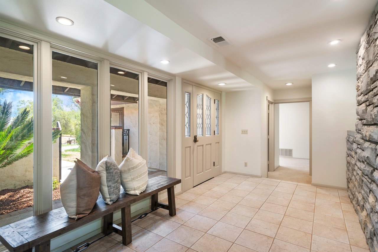 38785 Avenida Bonita