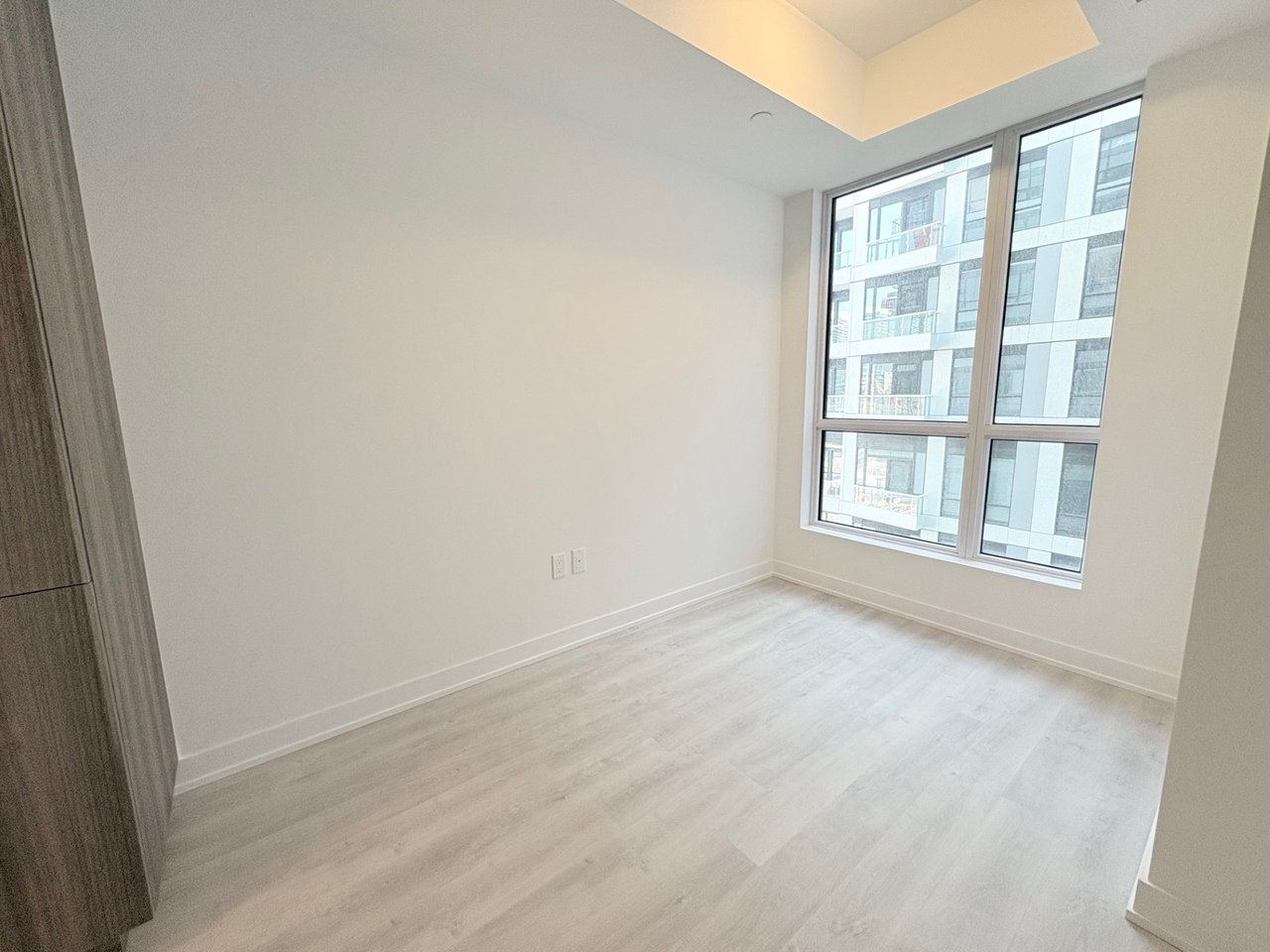 15 Richardson Street Unit: 607