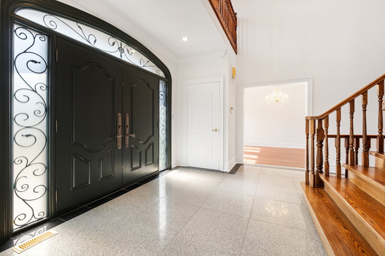 19 Logan Crt 