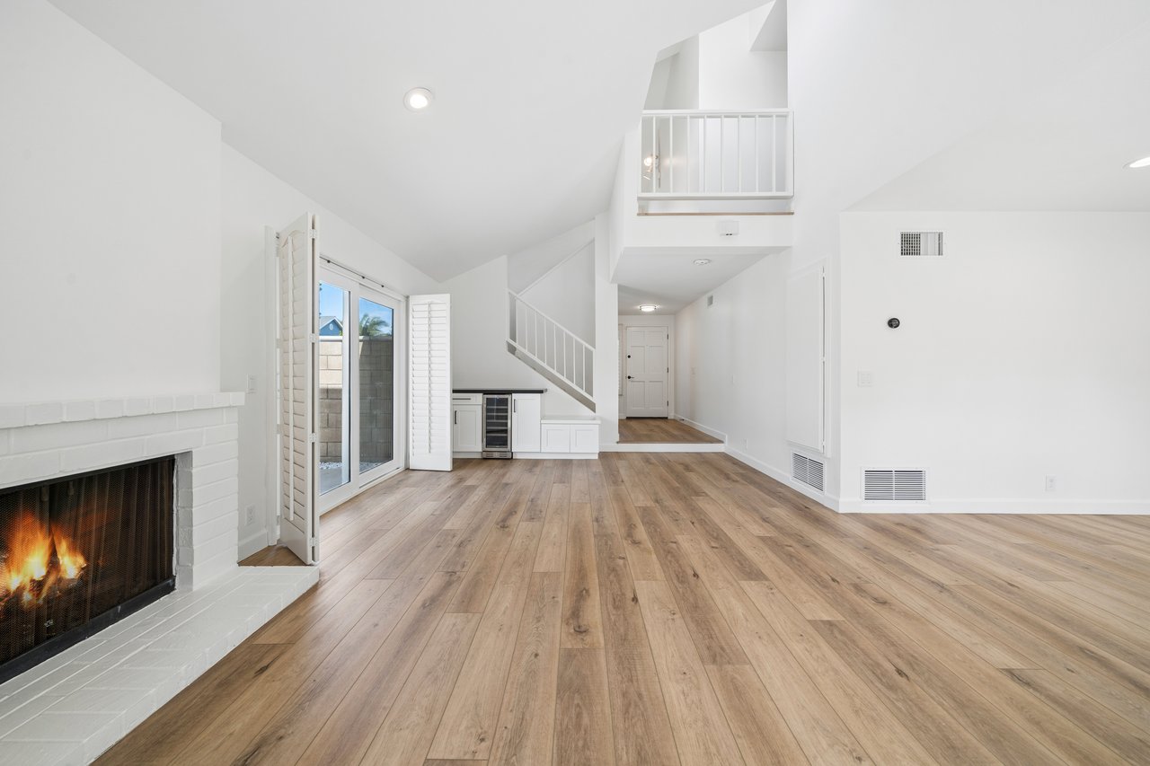 2524 Elden Avenue 1A