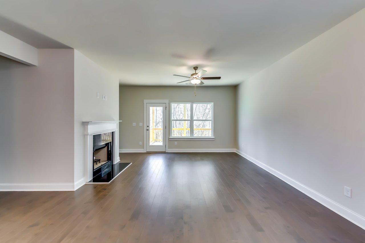 497 Principal Meridian Dr